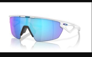 Read more about the article Meta et EssilorLuxottica dévoilent les lunettes intelligentes Oakley Meta HSTN intégrant l’assistant AI